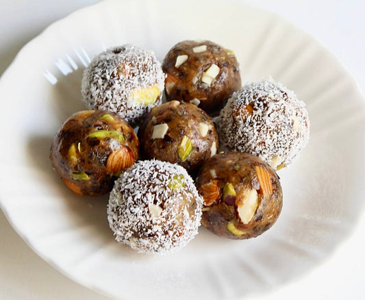 Tropical Coconut Laddu – Soft, Juicy & Delightfully Fresh
